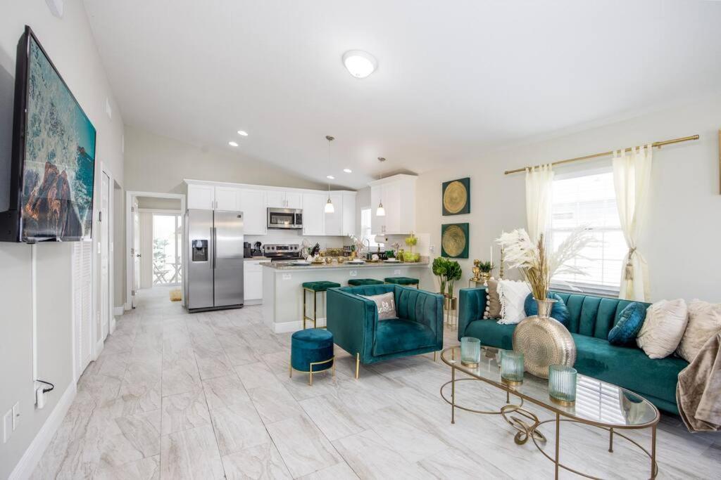 Modern Luxury Home Located In Tampa! Eksteriør bilde